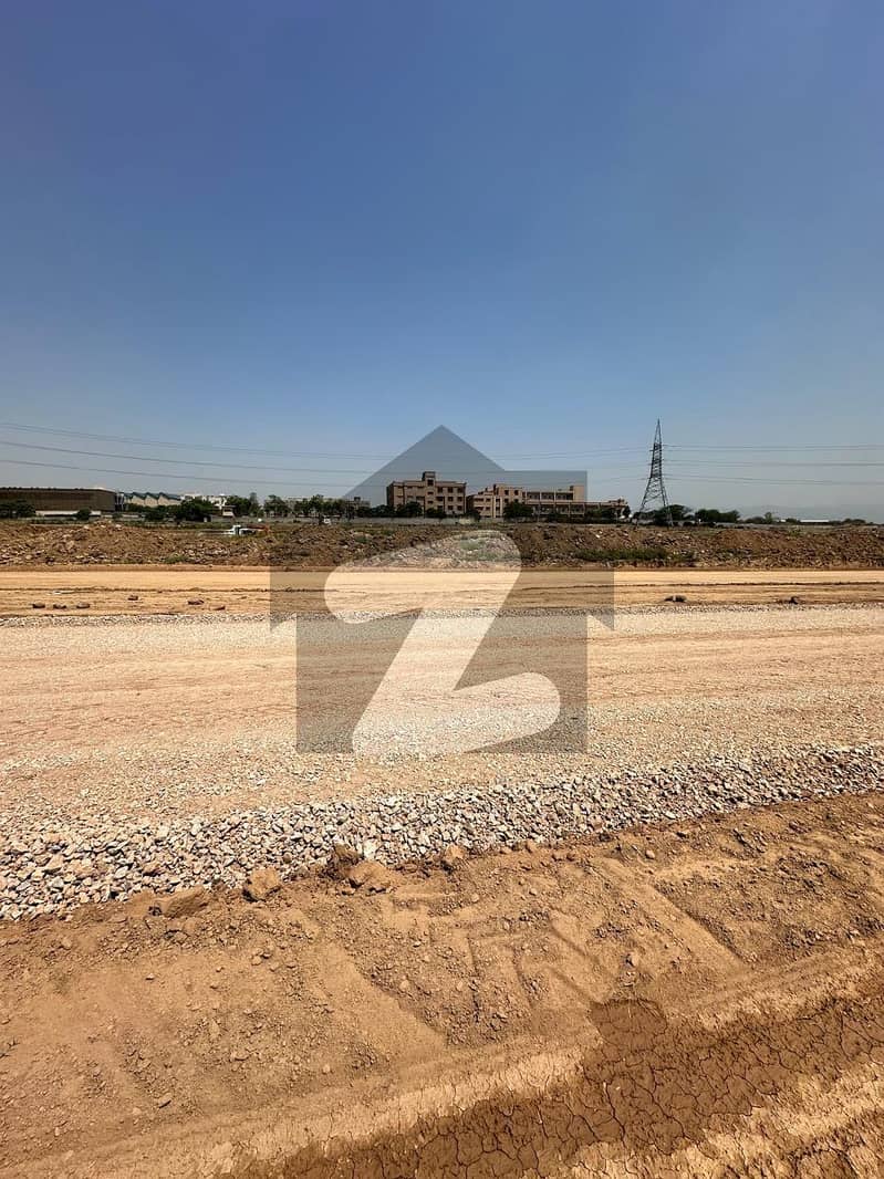 I-12/1 plot for sale investor price 30x60