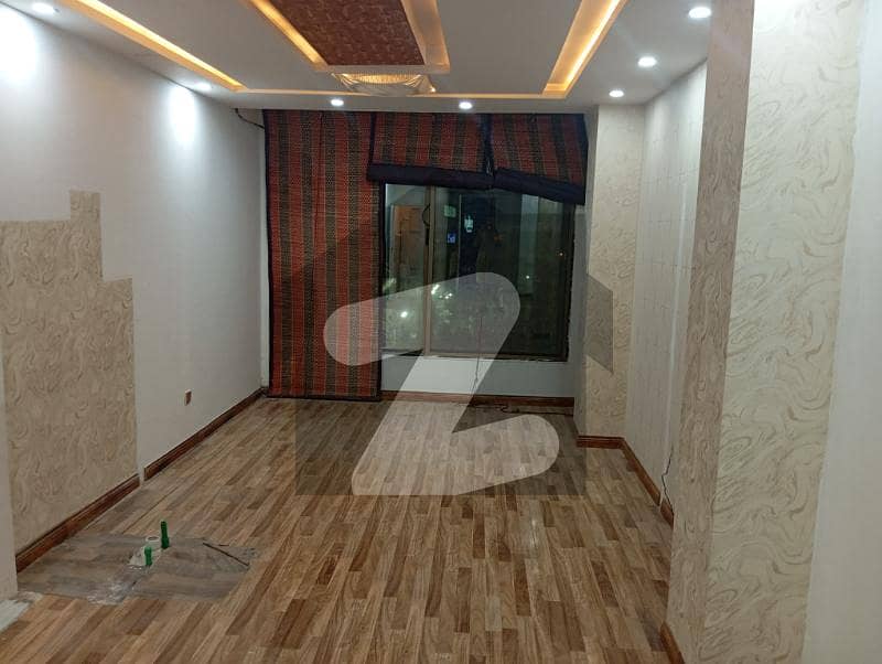 Office available for rent in. F, 11