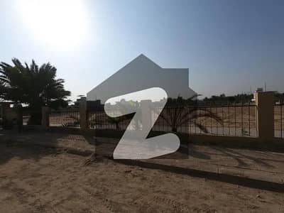 Prime Location Ali Garh Society - Sector 5B Residential Plot Sized 400 Square Yards Is Available