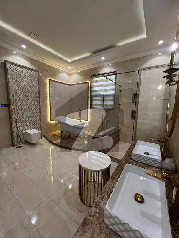 1 Kanal Furnish Unfurnished House Available 1 Kanal Furnish Unfurnished House Available