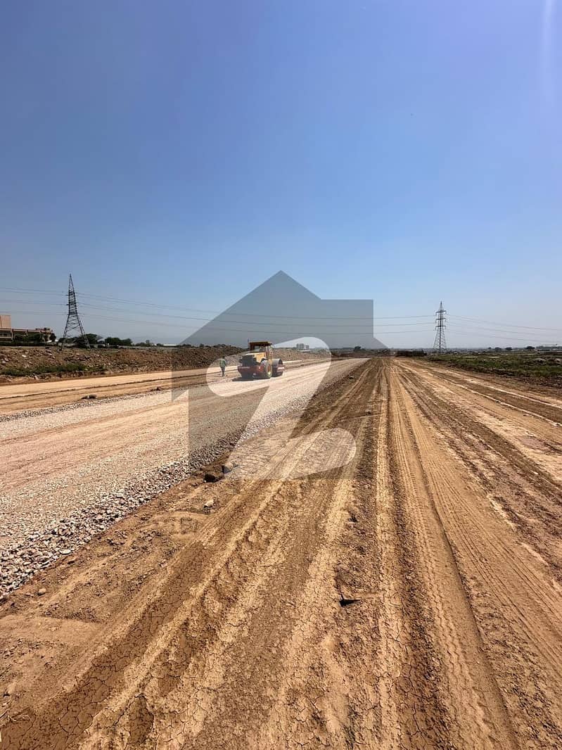 I-12/4 Plot Size 30x60 Level Plot Top Location
