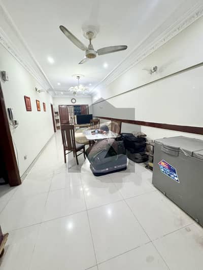 Beautiful 3 bed Drawing Lounge