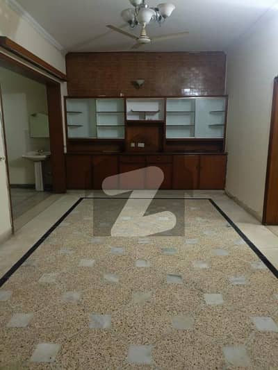 08 MARLA RENOVATED HOUSE INDEPENDENT HOUSE FOR RENT IN JOHAR TOWN LAHORE