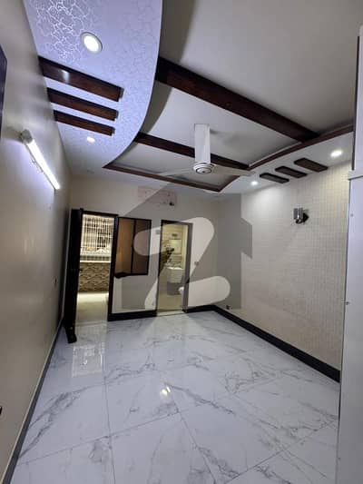Prime Location Flat Sized 1200 Square Feet In Clifton
