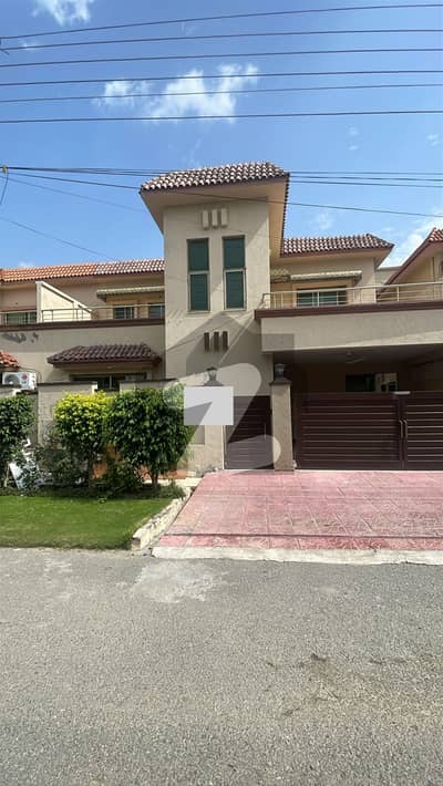10 Marla 4 Bedroom Room Sd House Available For Sale   In Askari 11 Lahore