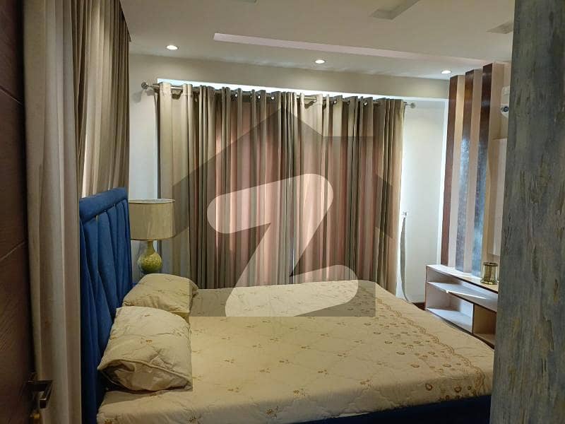 Luxury Living: 1-Bed Apartment in Bahria Town, Lahore