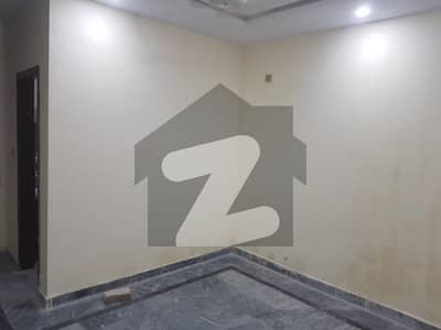Unoccupied Prime Location Flat Of 700 Square Feet Is Available For rent In Gulraiz Housing Scheme