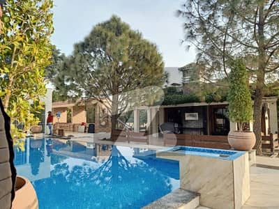 4 Kanal Farm House For Sale In Sofia Farm House Prime Location Gated Society On Bedian Road