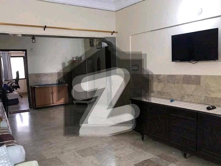 1050 Square Feet Flat for sale in Jamshed Town