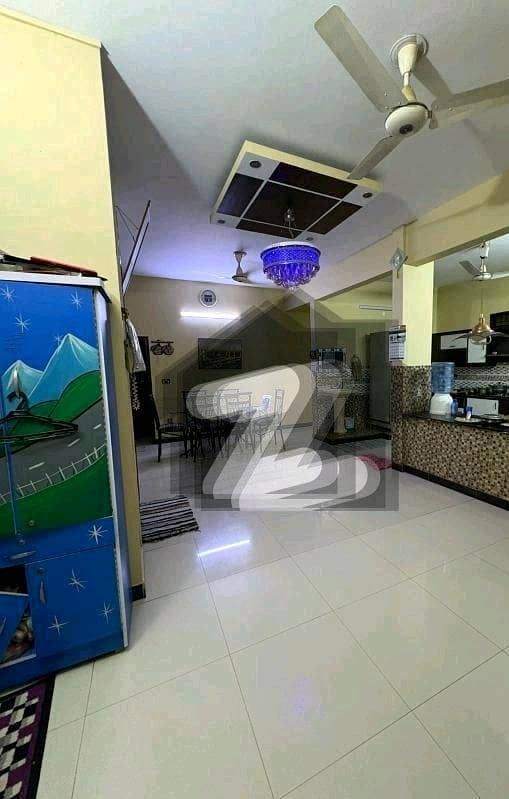 1650 Square Feet Flat for sale in Jamshed Town