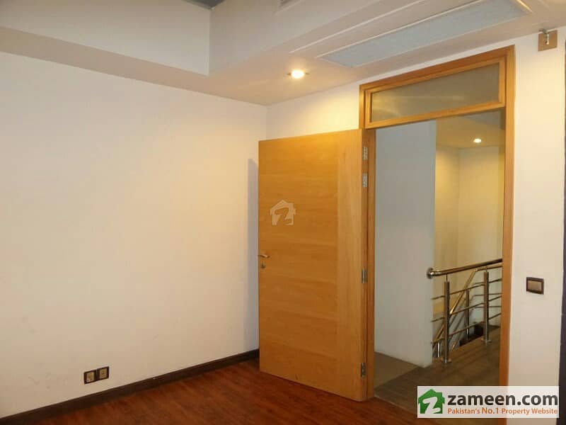 2nd Floor Flat Is Available For Sale