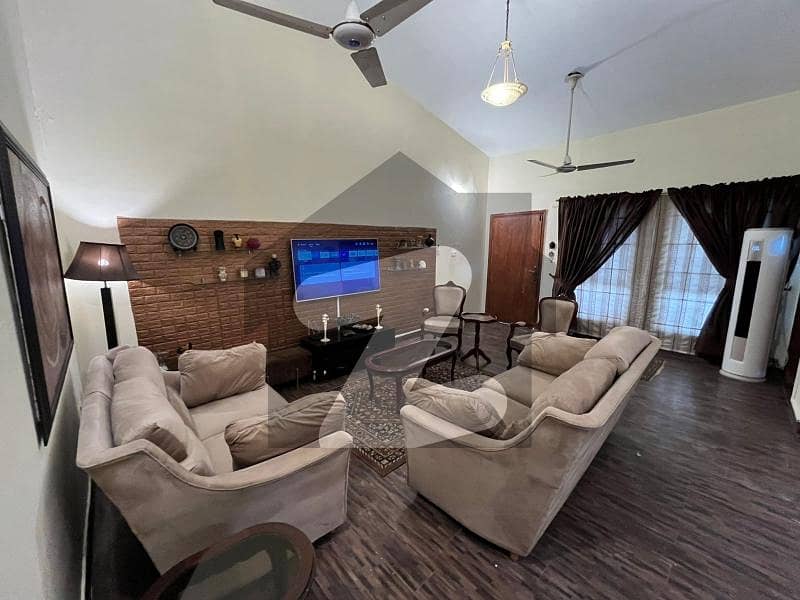 F-7 Upper Portion Fully Furnished For Rent F-7 Upper Portion Fully Furnished For Rent