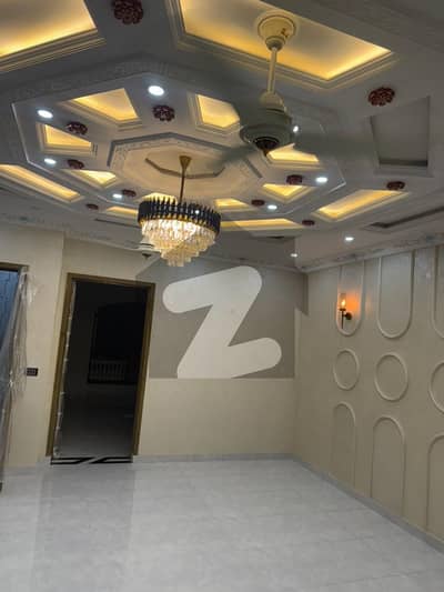 BRAND NEW TRIPLE STOREY 10 HOUSE AVAILABLE FOR FOR WITH 7 BEDROOM