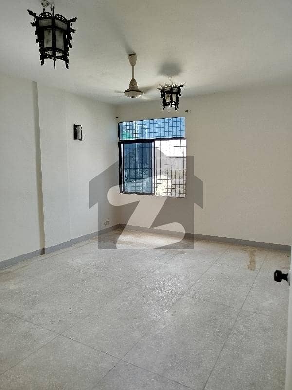 Saba Center Beautiful Main Road Location Building Saba Center Beautiful Main Road Location Building
