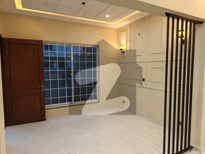 5 MARLA JUST LIKE BRAND NEW HOUSE FOR SALE IN TIP PHAS E2