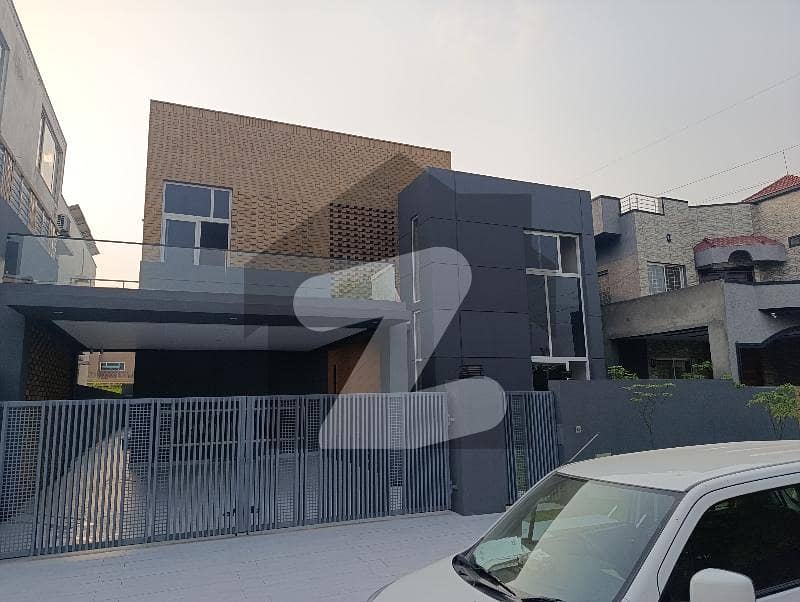 Designer House On Ideal Location In DHA