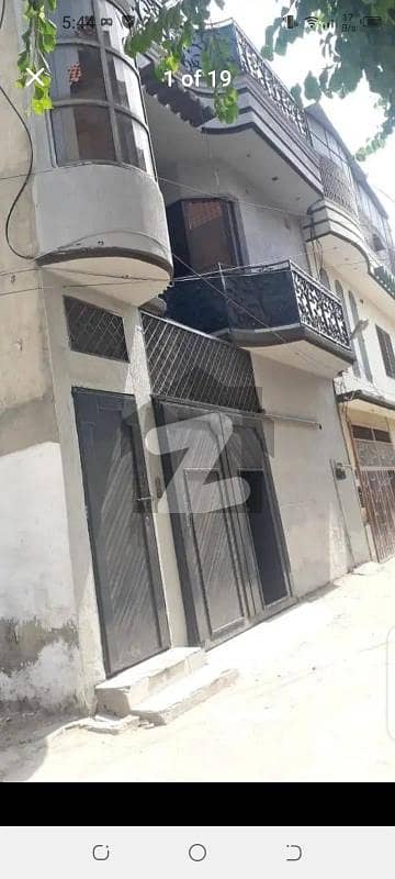 ورسک روڈ پشاور میں 4 کمروں کا 4 مرلہ مکان 55.0 ہزار میں کرایہ پر دستیاب ہے۔
