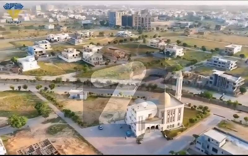 ٹاپ سٹی 1 - بلاک بی ٹاپ سٹی 1,اسلام آباد میں 1 کنال رہائشی پلاٹ 3.1 کروڑ میں برائے فروخت۔