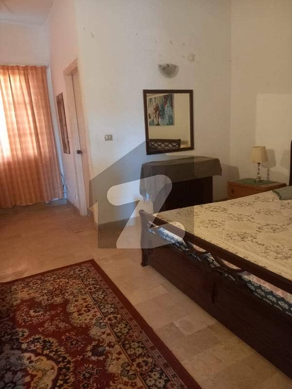 3 Bed Rooms Apartment With Drawing Dining