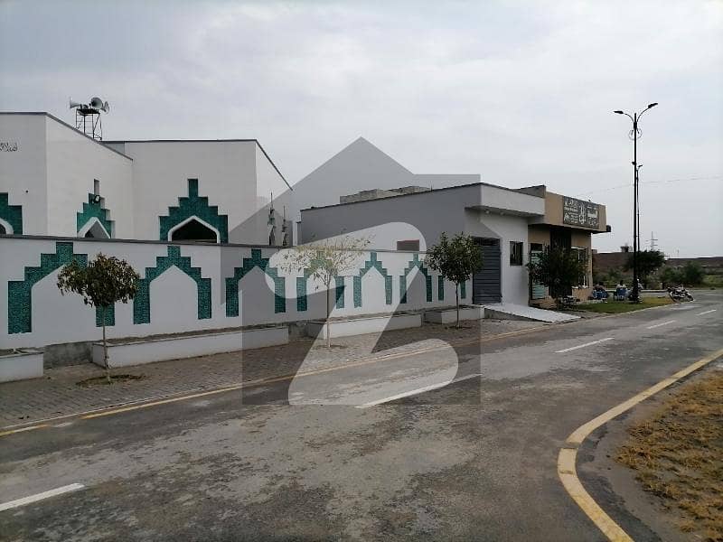 لائل پور ایوینیو جڑانوالہ روڈ,فیصل آباد میں 5 مرلہ رہائشی پلاٹ 35.0 لاکھ میں برائے فروخت۔ لائل پور ایوینیو جڑانوالہ روڈ,فیصل آباد میں 5 مرلہ رہائشی پلاٹ 35.0 لاکھ میں برائے فروخت۔
