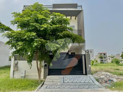 Marla MODERN HOUSE for Sale in Royal Palm City! Facing Park & Masjid
