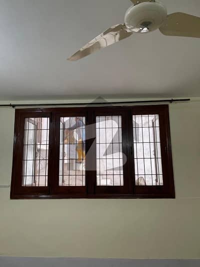 F10. Size 500 yd 2Bed lower Ground Portion open Rent 70000 Real Pic