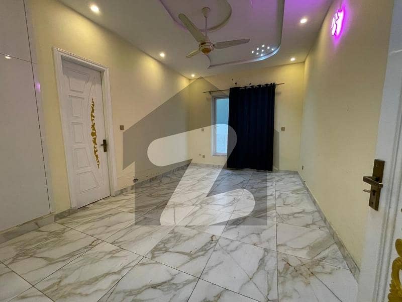 Beautiful House Available For Rent Beautiful House Available For Rent