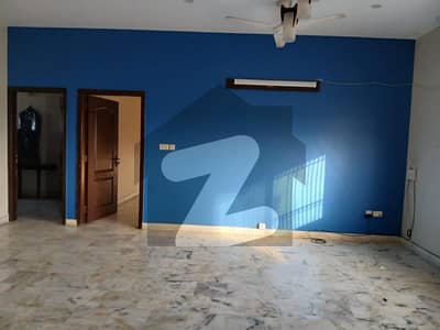 Darakhshan Villa 260 Sq Yards With Extra Land