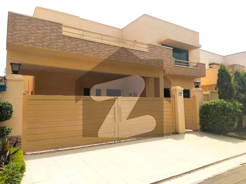 عسکری 10 عسکری,لاہور میں 4 کمروں کا 1 کنال مکان 9.0 کروڑ میں برائے فروخت۔ عسکری 10 عسکری,لاہور میں 4 کمروں کا 1 کنال مکان 9.0 کروڑ میں برائے فروخت۔