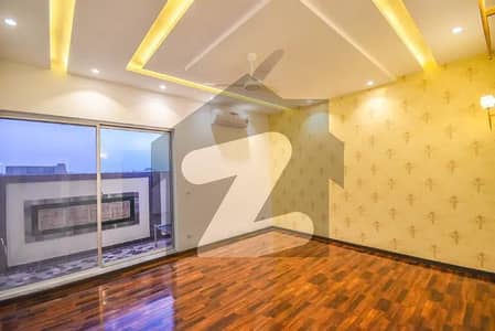 1 kanal upper portion available for rent in DHA phase 6