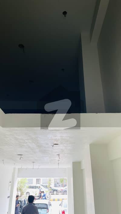 شاہراہِ قائدین کراچی میں 2 مرلہ دکان 11.4 کروڑ میں برائے فروخت۔