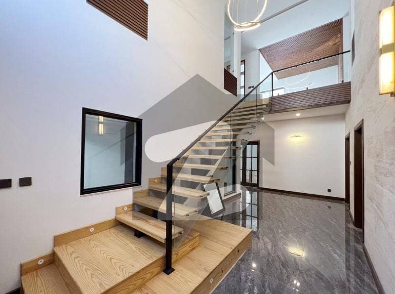 Good Location House Is For Sale In F-7 Good Location House Is For Sale In F-7