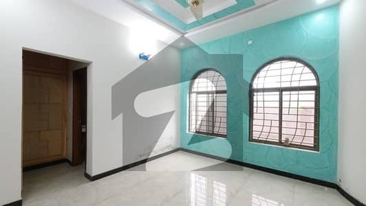 جی ۔ 15/1 جی ۔ 15,اسلام آباد میں 10 کمروں کا 1 کنال مکان 9.0 کروڑ میں برائے فروخت۔