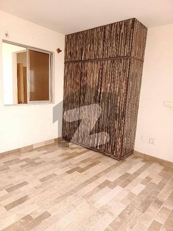 Saadi Town House For Rent 240 Sq Yd