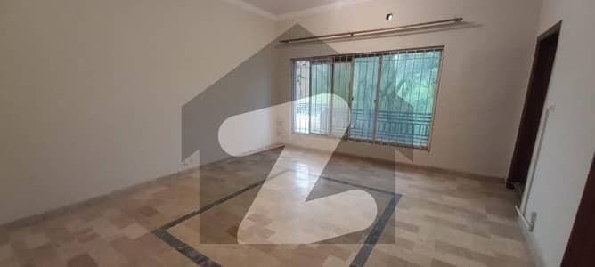 F-10/3 Upper Portion For Rent 4 Bedrooms With Attached Washroom Drawing Dinning Tv Lounge Kitchen Servant Quarter Separate Gate Rent Demand 250000