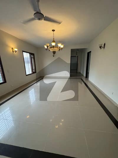 500 Yards Ground Floor Portion 3 Bed DD dha defence Phase 8 Karachi
