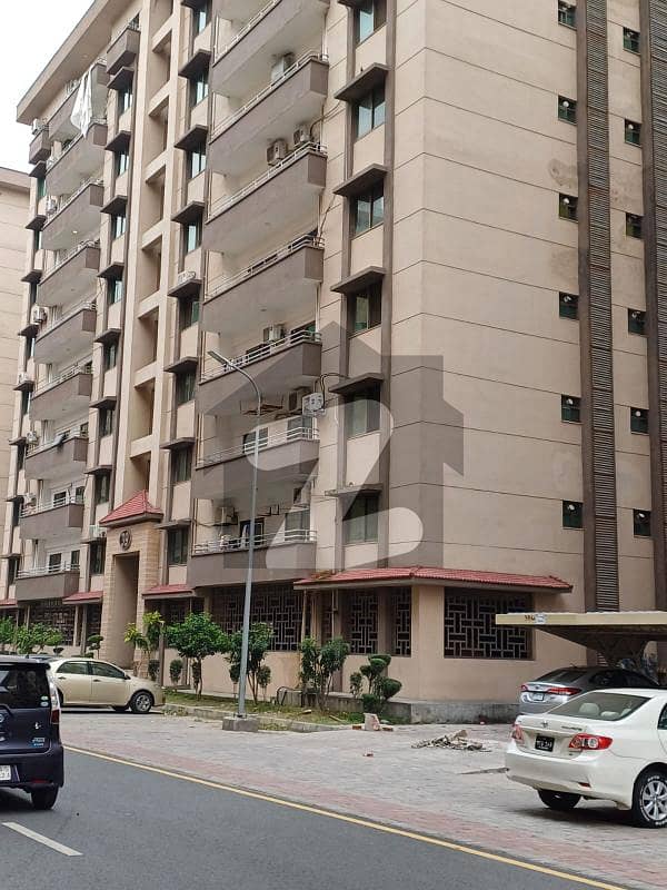 This Is A Three-Bedroom Apartment With All Amenities In Askari 10.