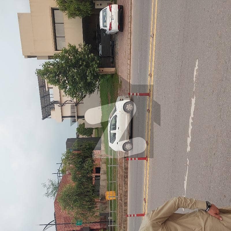 بحریہ انکلیو بحریہ ٹاؤن,اسلام آباد میں 1 کنال رہائشی پلاٹ 3.6 کروڑ میں برائے فروخت۔ بحریہ انکلیو بحریہ ٹاؤن,اسلام آباد میں 1 کنال رہائشی پلاٹ 3.6 کروڑ میں برائے فروخت۔