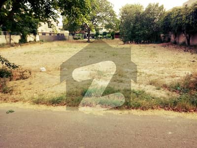 CORNER 1 KANAL PLOT FOR SALE IN NASHEMAN E IQBAL PHASE 2 BLOCK A