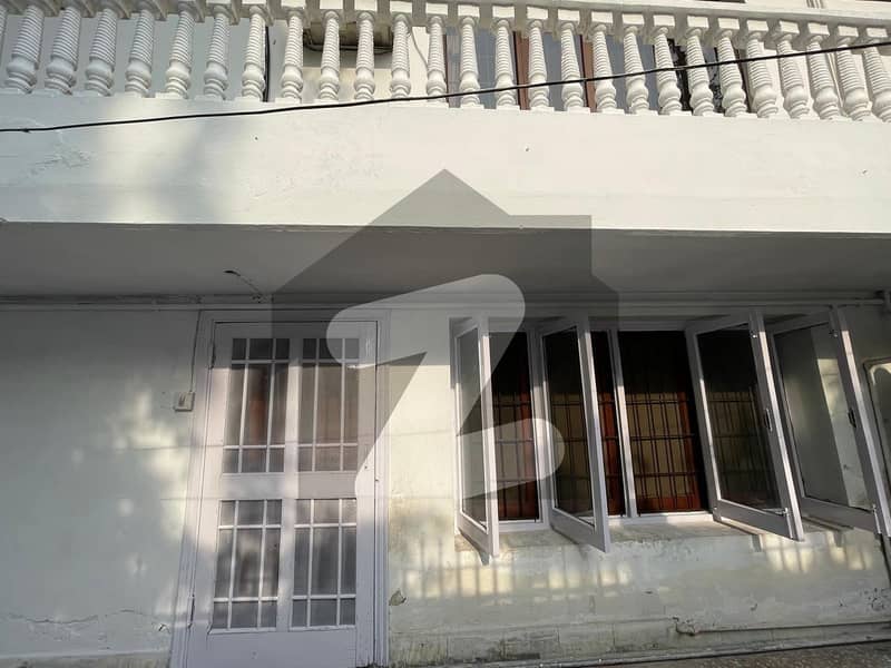 F10  2 Bedroom Lower Ground Portion For Rent