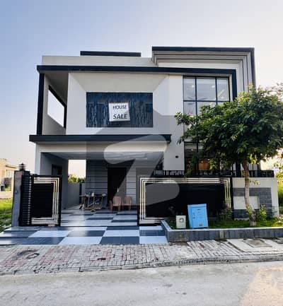 10 Marla Brand New House For Sale