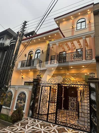 A Beautiful Dream House Hot Location