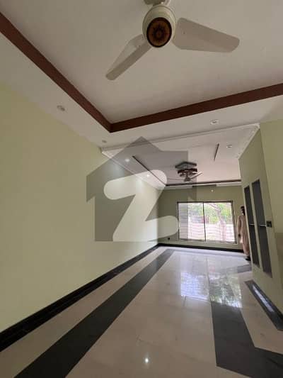 8 MARLA ASIAN SAFARI VILLA FOR SALE BAHRIA TOWN LAHORE