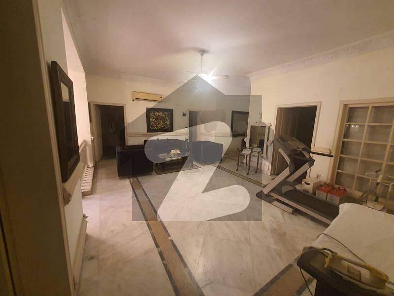 A House Of 1 Kanal In Rs. 350000