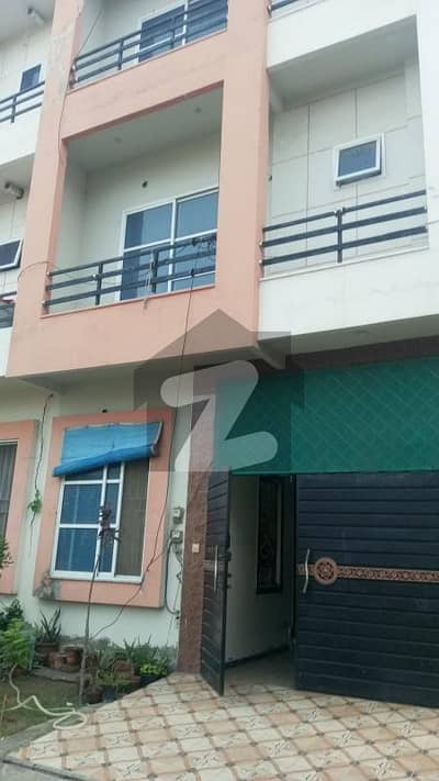 Good Location 2.5 Marla House