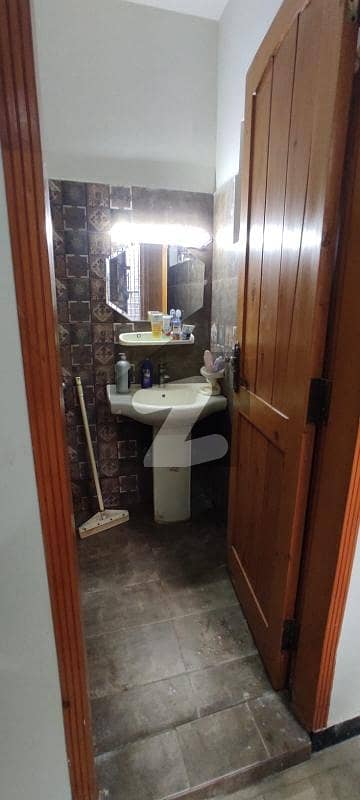 G. 10.2 SAPRATE ROOM AVAILABLE FOR RENT. G. 10.2 SAPRATE ROOM AVAILABLE FOR RENT.