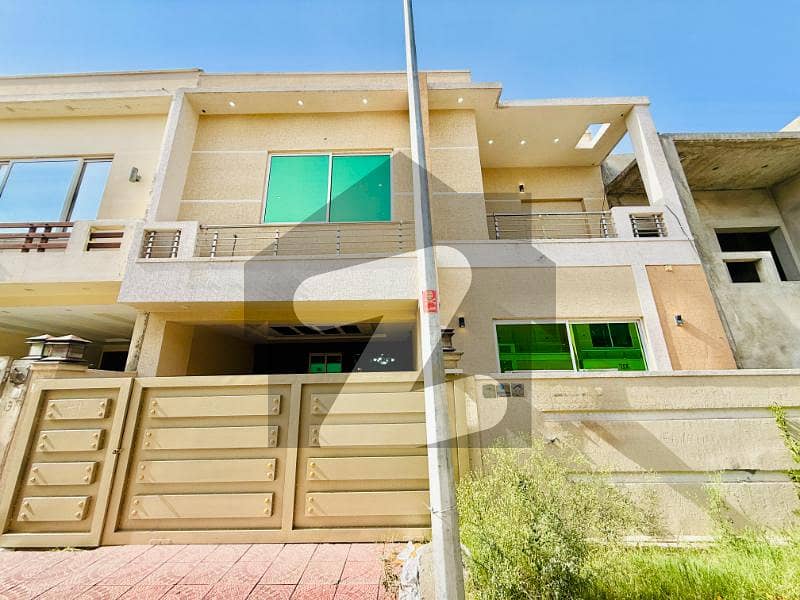 NEW HEIGHTED LOCATION 7 MARLA HOUSE