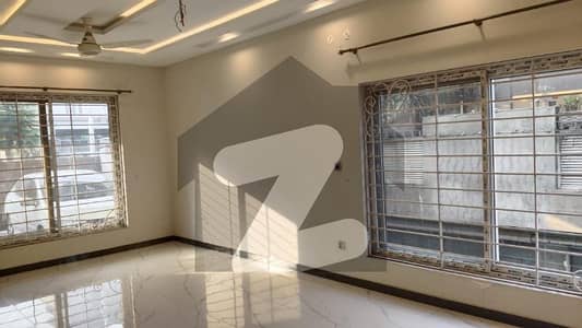 E11/2 1 kanal Ground portion 3 Bedroom