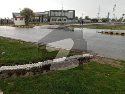 ڈی ایچ اے کمرشل زون 1 ڈی ایچ اے ڈیفینس,گوجرانوالہ میں 4 مرلہ کمرشل پلاٹ 3.0 کروڑ میں برائے فروخت۔