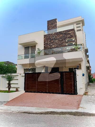 Luxury Corner Double Story 10 Marla House for Sale in G-10/2, Islamabad